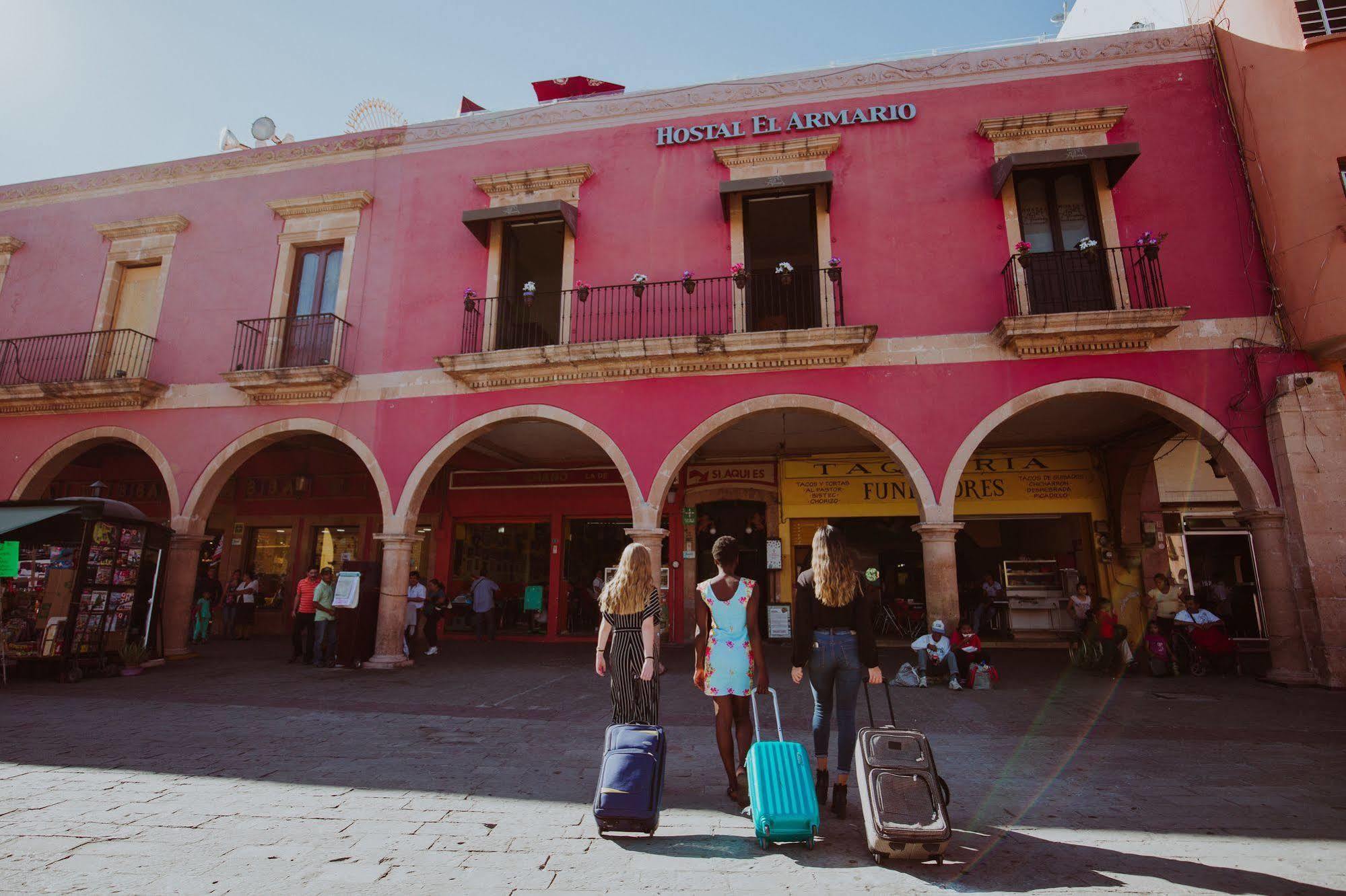 Hostal El Armario León Exterior foto